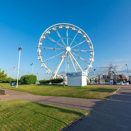 Superb Caravan With Decking Nearby Scratby Beach In Norfolk Ref 50030H Great Yarmouth Ngoại thất bức ảnh